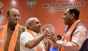 रुपाणी ने दूसरी बार राज्य के सीएम के तौर पर बागडोर संभाली