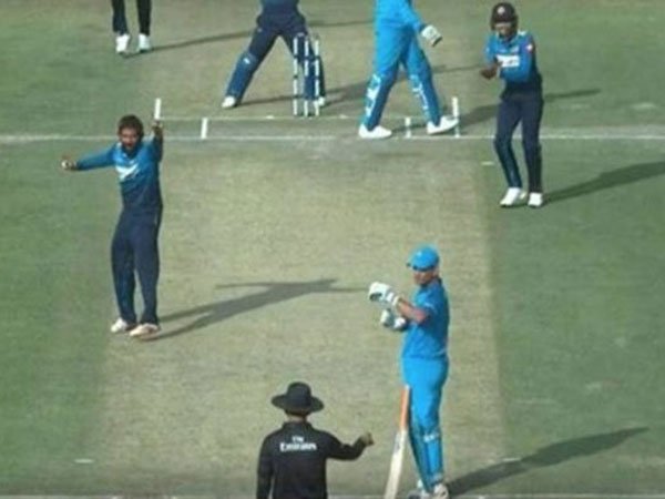 रोहित शर्मा की कप्तानी में पहला ही वनडे शर्मनाक ढंग से हारी भारतीय क्रिकेट टीम