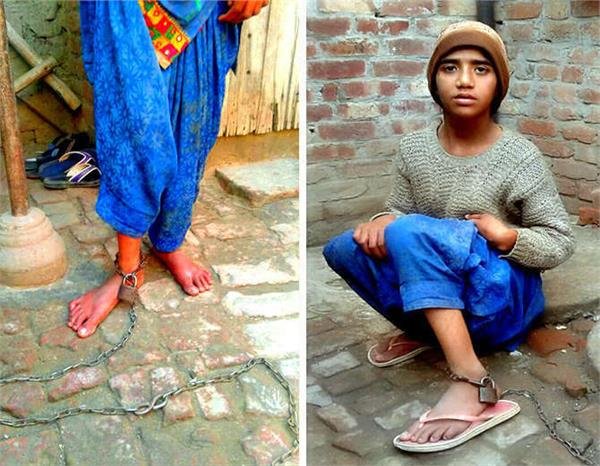 कलियुगी पिता द्वारा बच्चों को पूरा दिन जंजीरों से बांध कर रखने का मामला