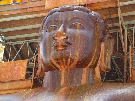 चार बच्चों की दादी, महामस्तकाभिषेक संभालने वाली पहली महिला बनी