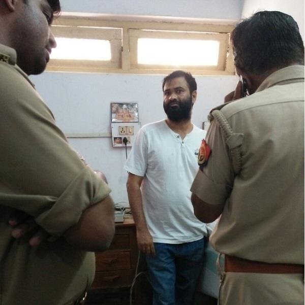 मुझे सोची समझी रणनीति के तहत फंसाया जा रहा, जान काे भी है खतराः डॉ.कफील खान