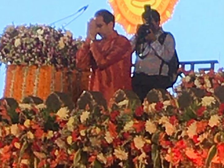 महाराष्ट्र में ठाकरे राज: उद्धव ठाकरे महाराष्ट्र के मुख्यमंत्री बने