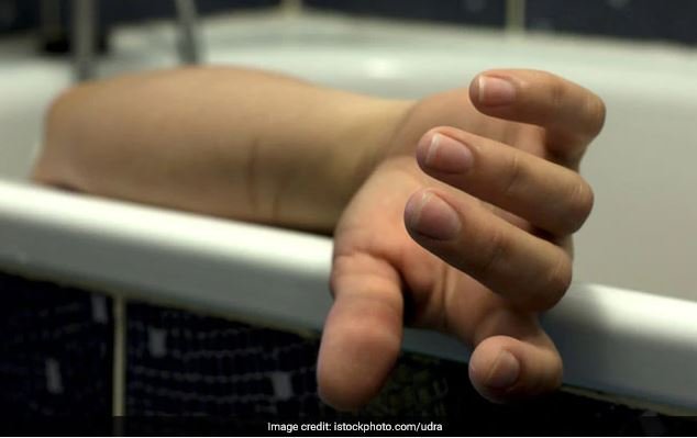 16 साल की टिकटॉक स्टार लड़की ने की खुदकुशी