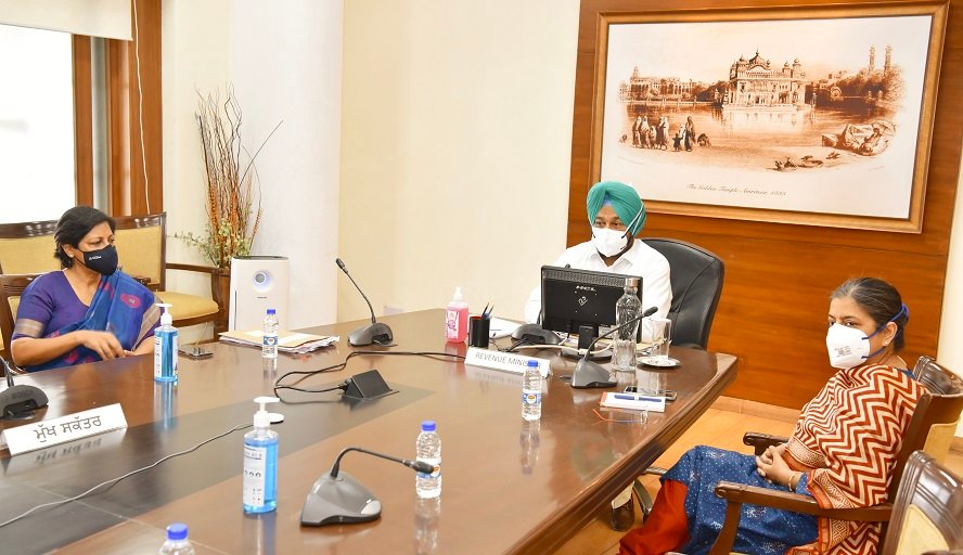 Revenue Officials to be permitted to hire vehicles as per their entitlement-Kangar