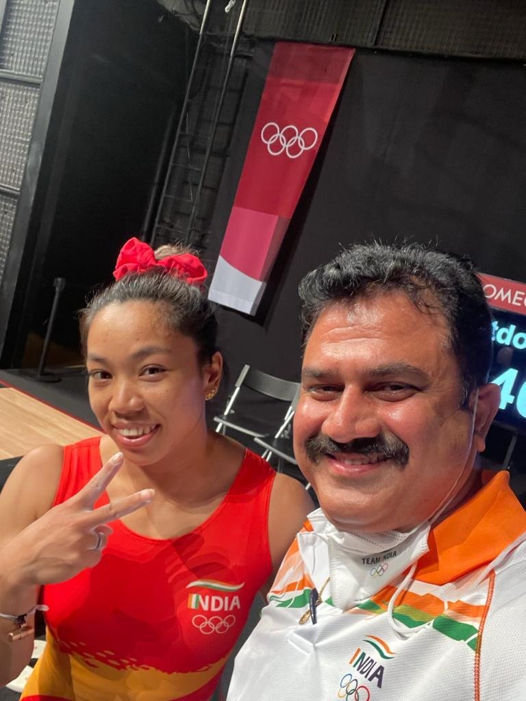 ओलम्पिक में रजत पदक विजेता वेटलिफ्टर और पंजाब से सम्बन्धित उसके सहायक प्रशिक्षक सन्दीप कुमार को पहला पदक जीतने पर दी बधाई