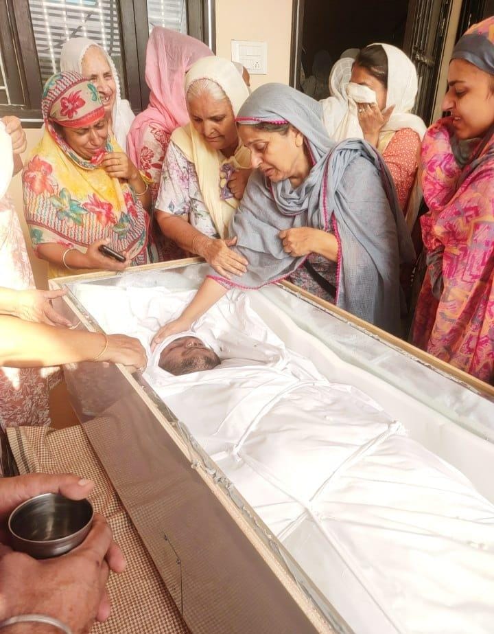 डा.ओबराए के प्रयासों से 24 वर्षीय चाहतबीर का पार्थिव शव दुबई से वतन पहुंचा