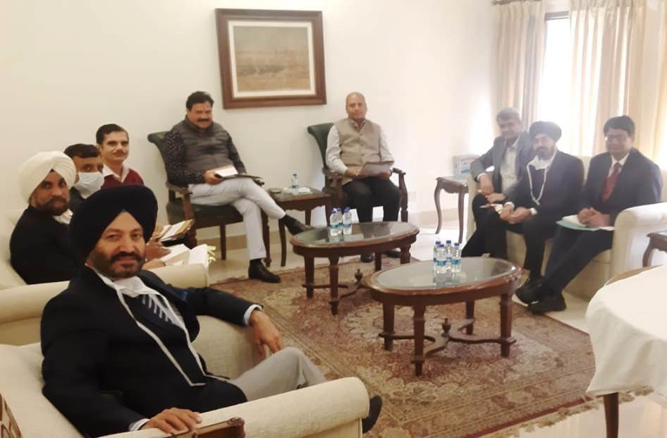 डा. वेरका द्वारा कोरोना के नये वेरिऐंट से निपटने के लिए सीनियर अधिकारियों को निर्देश