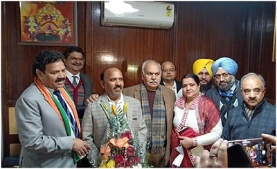 रजनीश भगत ने डॉ. राज कुमार वेरका की उपस्थिति में पंजाब जेनको लिमिटेड के वाइस चेयरमैन का पदभार ग्रहण किया