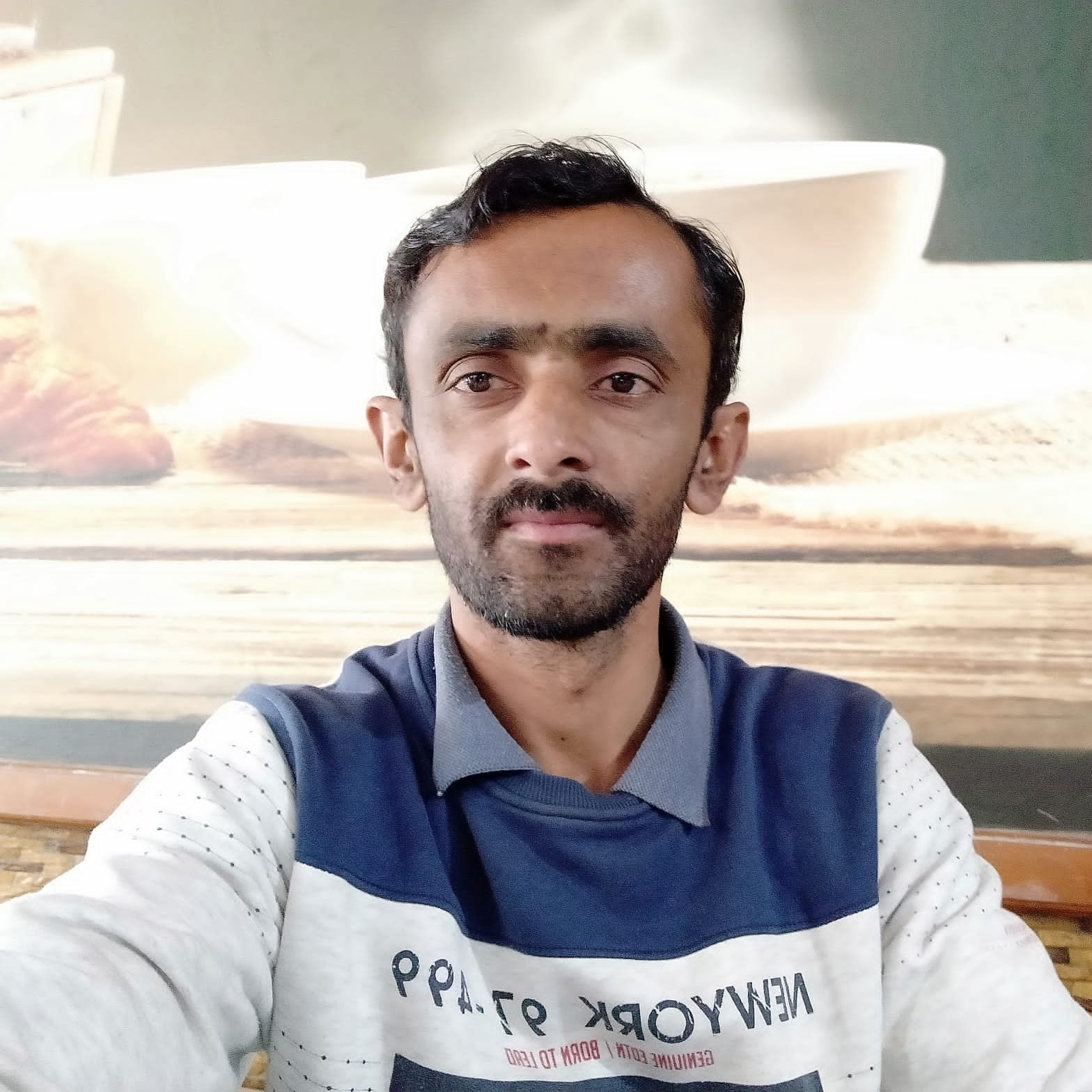 हम कर्मचारियों को निजिकरण ना करके हमारे अधिकार एवं भविष्य पर सरकार ना करें कुठाराघात