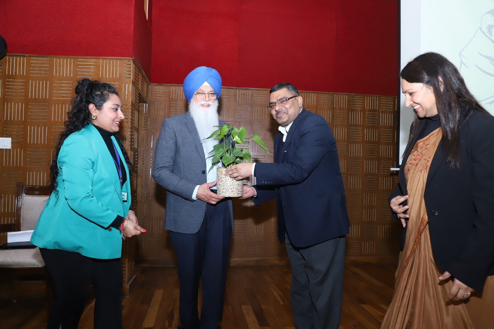 MANN GOVERNMENT WILL TAKE ALL POSSIBLE STEPS TO MAKE THE STATE CLEAN:DR INDERBIR SINGH NIJJAR