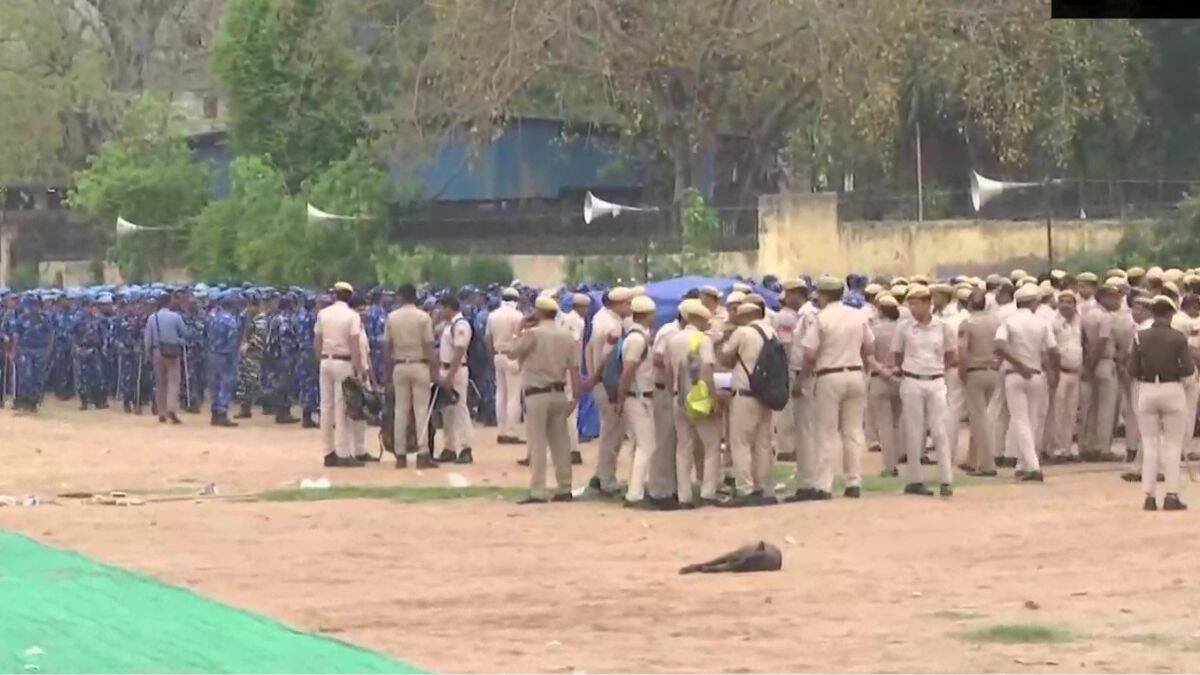 Kisan Mahapanchayat at Ramlila Ground in Delhi today