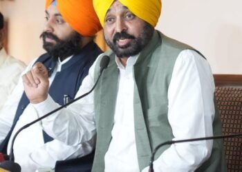 SLAMS PREVIOUS GOVERNMENTS FOR SELLING THE GOVERNMENT PROPERTIES