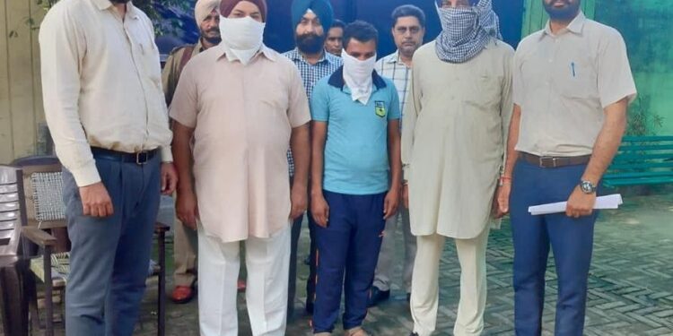 VB ARRESTS TWO EX-ARMY PERSONNEL AMONG THREE FOR IMPERSONATING AS VIGILANCE OFFICIALS, TAKING CHEQUES WORTH RS 25L FROM LUDHIANA RESIDENT