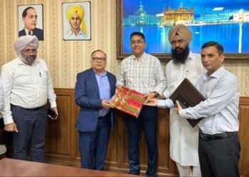 PEDA INKS MoU WITH IIT ROPAR TO SET UP CENTRE OF EXCELLENCE FOR E-MOBILITY IN PRESENCE OF AMAN ARORA