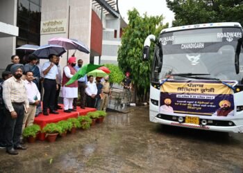 Education Minister Harjot Singh Bains flags off two batches of 60 principals for training in Singapore
