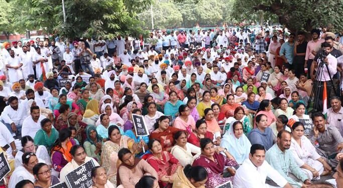 SYL canal issue: Police use water cannon against Punjab Congress workers marching towards Raj Bhavan