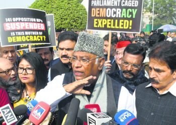 Opposition protests against suspension of MPs