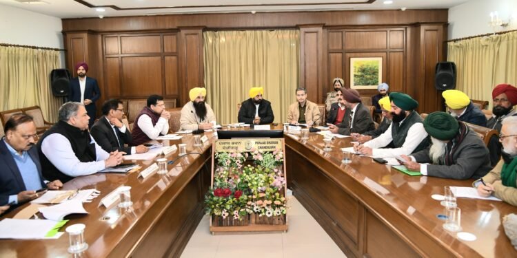 CM CONSTITUTES COMMITTEE FOR RESOLVING MAJOR PENDING ISSUES OF FARMERS BY MARCH 31