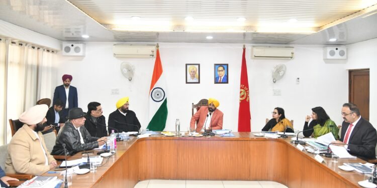 CM ANNOUNCES MAJOR DEVELOPMENTAL PUSH TO INDUSTRIAL CITY LUDHIANA