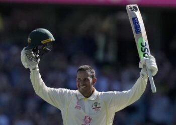 ICC tells Aussie cricketer Usman Khawaja not to wear shoes with Israel war message during Pakistan Test; then he does something else