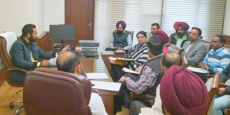 MEET HAYER DIRECTS TO RELEASE RS. 1.50 CRORE TO YOUTH CLUBS OF PUNJAB BY DECEMBER 31