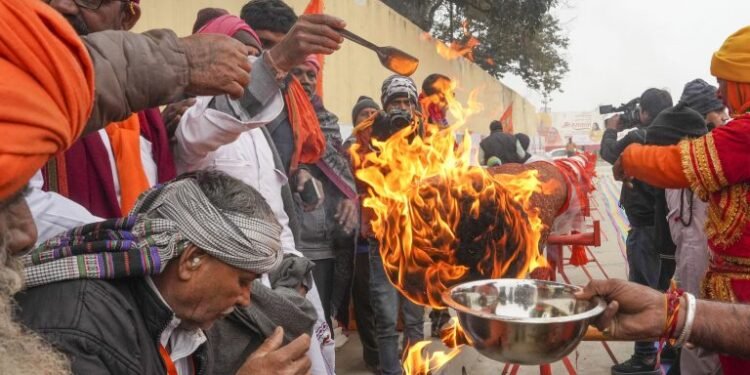 In the battle, a 108-foot long incense stick was lit, claiming to spread fragrance up to 50 kilometers.