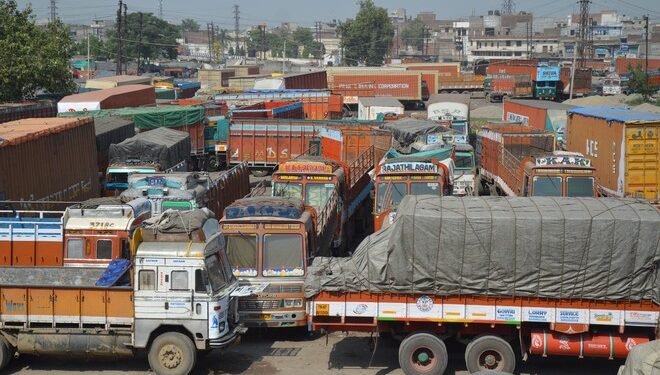 Maharashtra government asks police to ensure supply of petrol, diesel and LPG