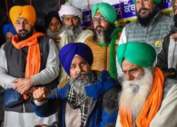 Farmer organizers are demanding that an FIR be lodged death of a protester at Khanauri border.