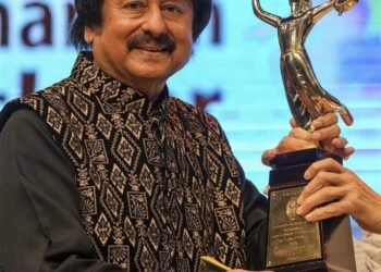 Pankaj Udhas’ remains have been brought to his home, with the final ceremonies scheduled to be held in Worli.