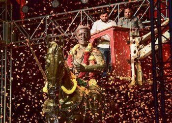 A film about Chatrapati Shivaji Maharaj will be directed and acted by Riteish Deshmukh