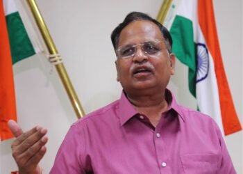 The Delhi Lieutenant Governor, VK Saxena, has given approval for a CBI investigation into the extortion complaint filed by Sukesh against AAP leader Satyendar Jain.