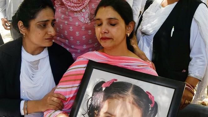 A woman from Ludhiana has been sentenced to death for the crime of burying alive her neighbor’s two-year-old daughter.