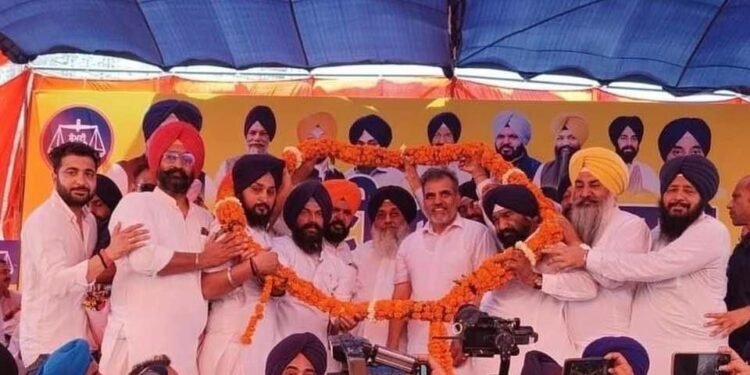 Free Sikh religious institutions from the control of the RSS – Sukhbir S Badal appeals to the PM