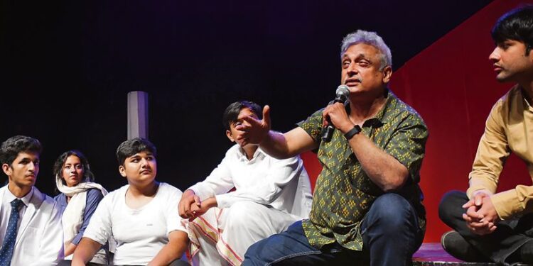 Piyush Mishra is currently in Chandigarh to present his theatrical production titled Gagan Damama Bajyo.