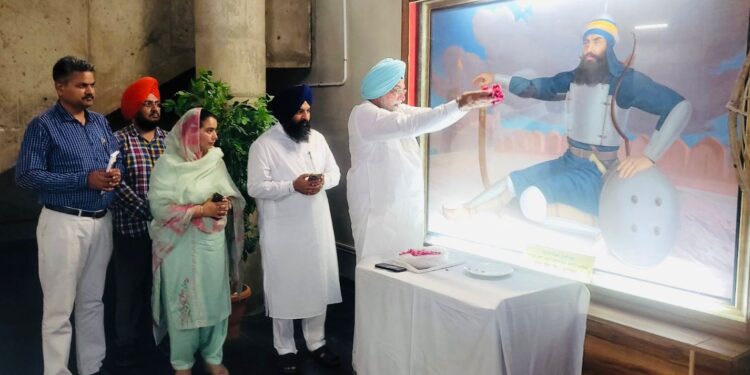 PVS SPEAKER PAYS TRIBUTE TO SIKH WARRIOR BABA BANDA SINGH BAHADUR ON HIS 308TH MARTYRDOM DAY