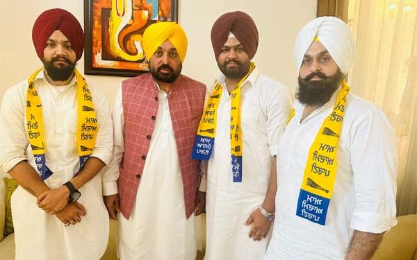 Two leaders said goodbye to the party and joined AAP, a blow to Akali Dal in Jalandhar