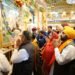 Governor and CM pays obeisance at Sri Harmandir Sahib and Sri Durgiana Mandir, pray for progress and prosperity of state