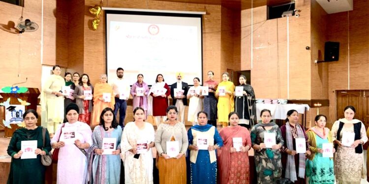 Women Commission Raises Awareness Among Students About the Prevention of Domestic Violence and Physical Abuse Act, 2013