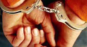दिन दिहाड़े शरेआम हुए कत्ल के मामले में शामिल दो आरोपियों को पुलिस ने काबू किया
