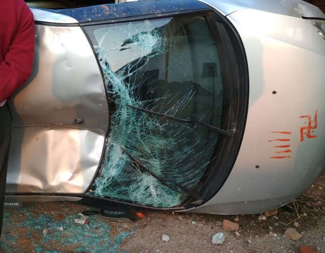 दारू थाना क्षेत्र में मंगलवार की सुबह एक सड़क हादसे में एक शख्स की मौत