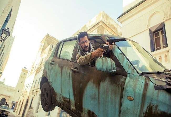 टाइगर ज़िंदा है ने 16 दिनों में 300 करोड़ रूपये का नेट इंडिया कलेक्शन किया हासिल