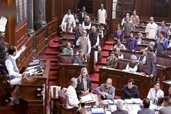 राज्यसभा में तीन तलाक बिल पास करवाने के मुद्दे पर कांग्रेस बनी अड़ंगा
