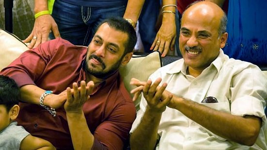 रिश्तों की नई कहानी के साथ सूरज बड़जात्या फिर तैयार