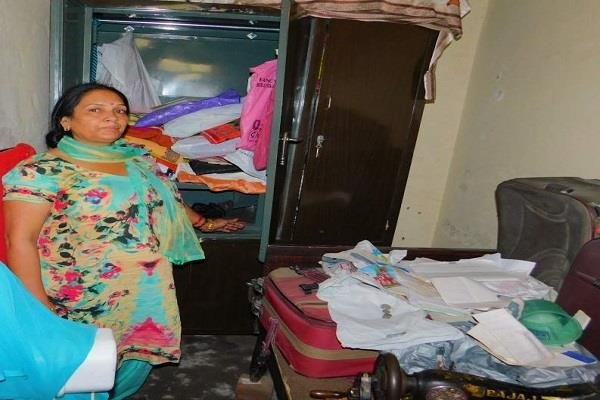 न्यू रसीला नगर में चोरों का आतंक, नकदी व गहने लेर फरार