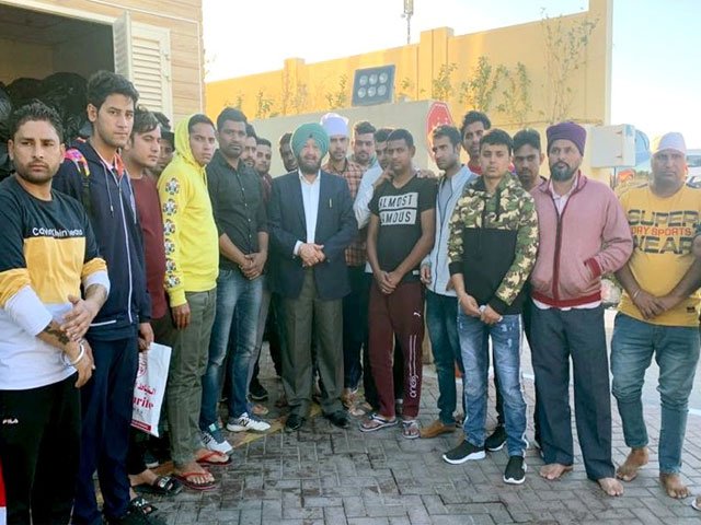 ਦੁਬਈ ‘ਚ ਫਸੇ 29 ਨੌਜਵਾਨਾਂ ਨੂੰ ਆਪਣੇ ਖ਼ਰਚ ‘ਤੇ ਲੈ ਕੇ ਆਉਣਗੇ ਭਾਰਤ ਡਾ.ਓਬਰਾਏ