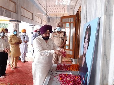 ਸ਼ਹੀਦ ਨਾਇਕ ਰਾਜਵਿੰਦਰ ਸਿੰਘ ਨੂੰ ਮੁੱਖ ਮੰਤਰੀ ਦੀ ਤਰਫ਼ੋਂ ਕੈਬਨਿਟ ਮੰਤਰੀ ਧਰਮਸੋਤ ਵੱਲੋਂ ਸ਼ਰਧਾਂਜਲੀ ਭੇਟ
