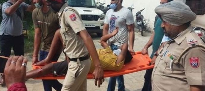 ਜੌਨ੍ਹ ਬੁੱਟਰ 5 ਖਤਰਨਾਕ ਅਪਰਾਧੀਆਂ ਸਮੇਤ ਗ੍ਰਿਫ਼ਤਾਰ