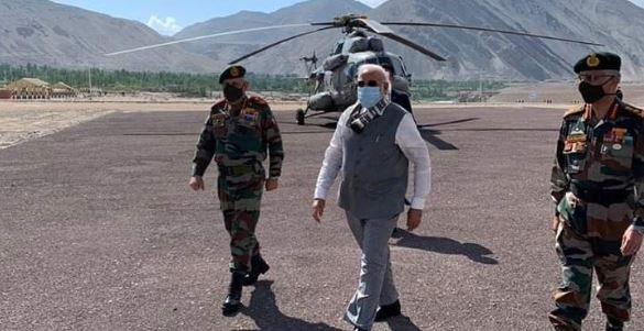 लेह में ग्राउंड-0 पर मोदी, चीन और पाकिस्तान दोनों को संदेश