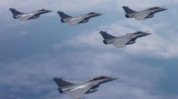 ਇੰਡੀਅਨ ਏਅਰ ਫੇਰਸ ਵਿਚ ਅੱਤਅਧੁਨਿਕ ਲੜਾਕੂ ਜਹਾਜ ਰਾਫੇਲ ਦੇ ਏਅਰਫੋਰਸ ਵਿਚ ਸ਼ਾਮਿਲ