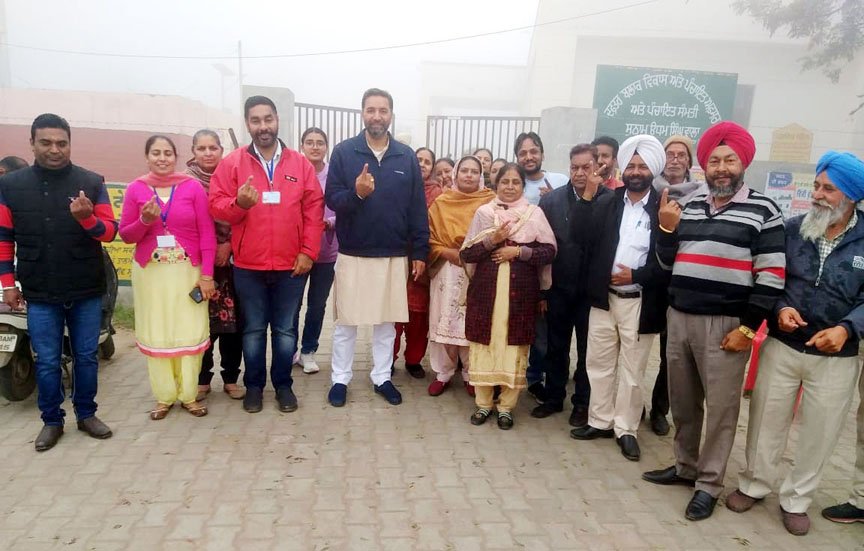 जिला संगरूर में छिटपुट घटनाओं के इलावा शांतिपूर्ण रहा मतदान, उम्मीदवारों की किस्मत का फैसला 17 को